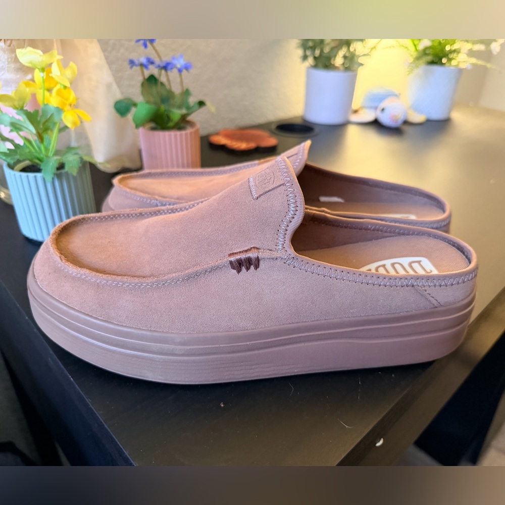 Women's Hey Dude Tan Slip-On Shoes, size 11